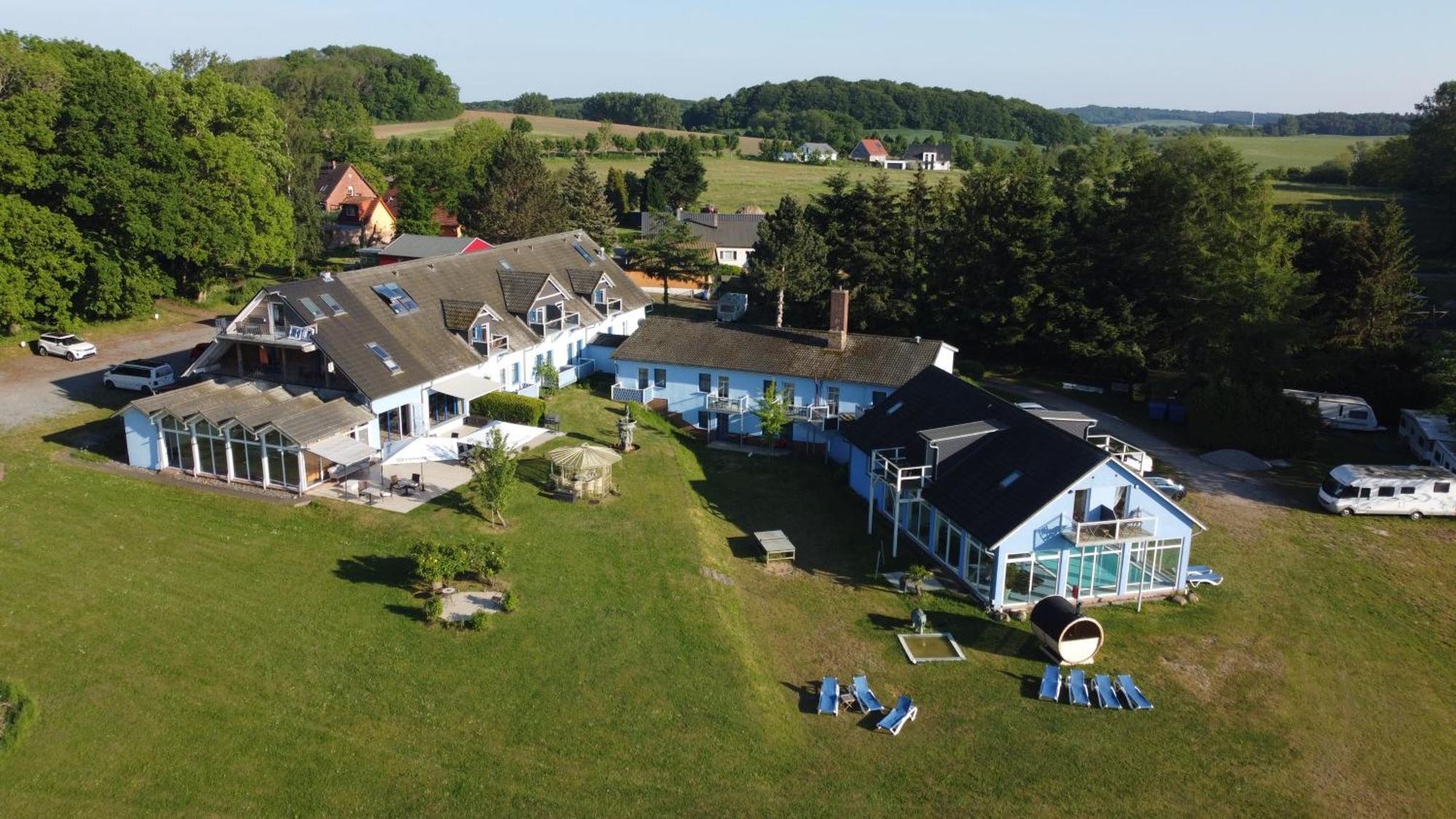 Hotel Klaus Stoertebeker Ralswiek Exterior photo
